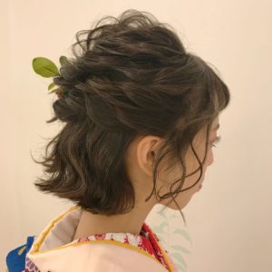 エレガント成人式 髪型 ショート ハーフアップ 最も人気のある髪型